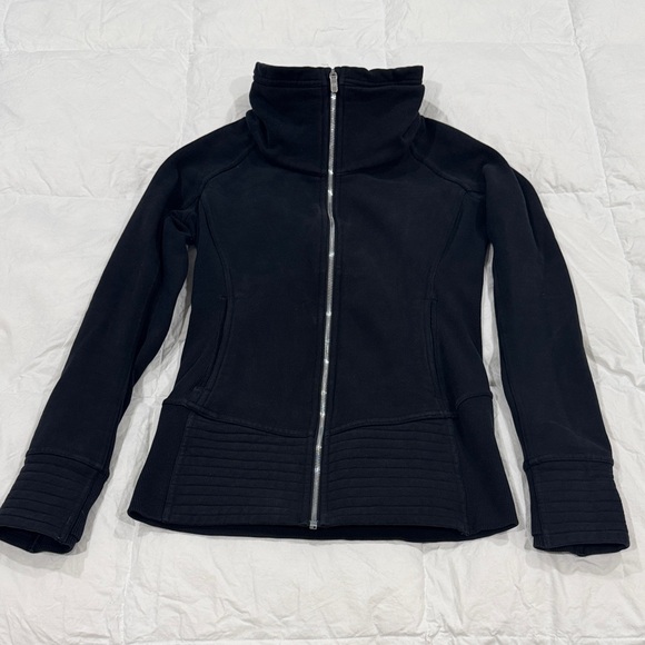 Lululemon Radiant Jacket II black full zip sweatshirt Sz 6 - Picture 2 of 10